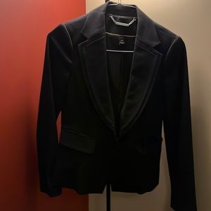 Perfect for a day at work. Like new